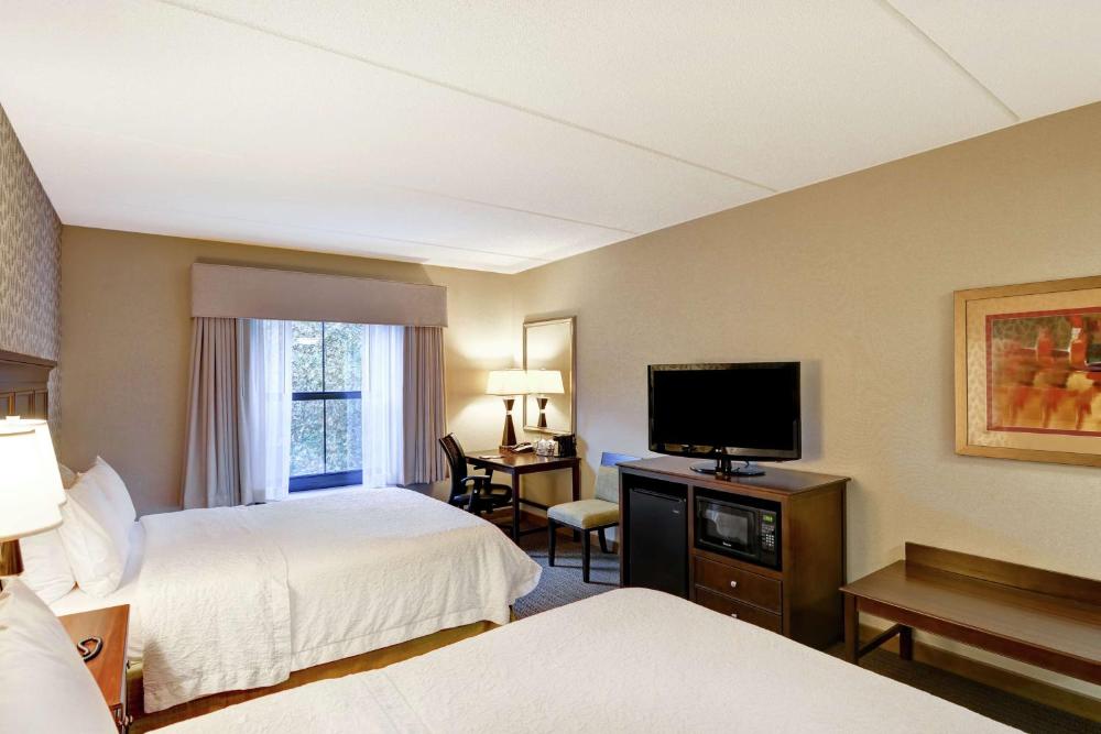 Queen Room with Two Queen Beds - Non-Smoking